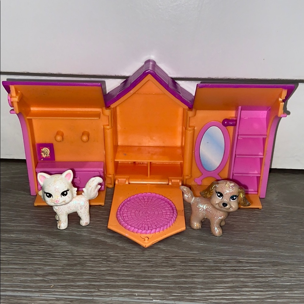 Polly Pocket Playset with Sparkly Cat and Dog - Orange and Pink
